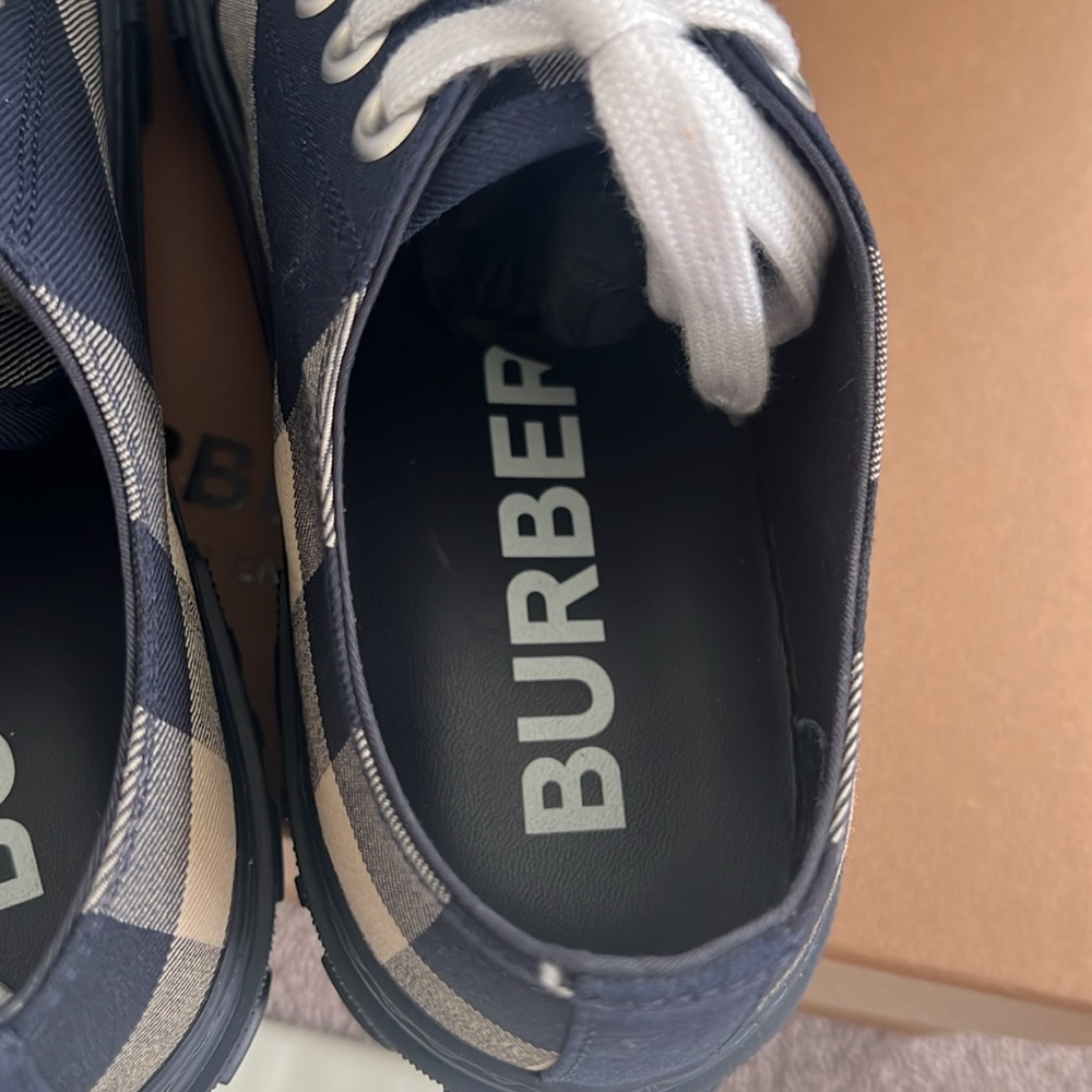 Burberry Jack Check Platform Low Top Sneaker - Picture 13 of 17